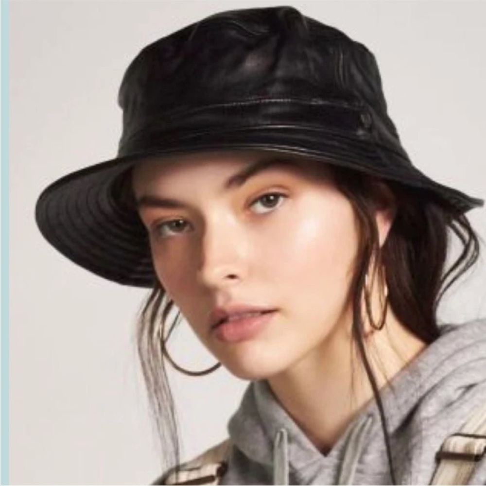 NWOT Brixton - Mathews Bucket Hat - Leather - Unisex - Black medium